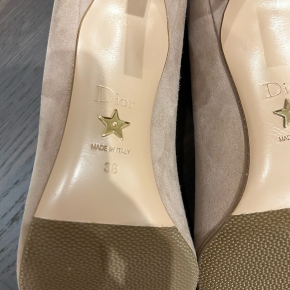 Dior Women's Beige Suede Pumps - Picture 4 of 5